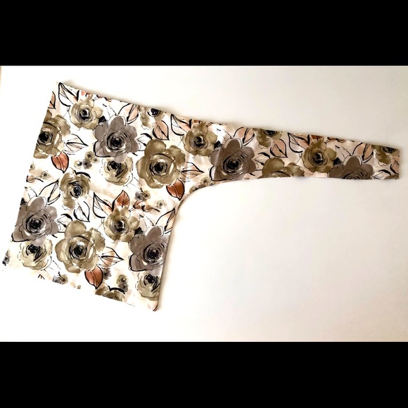 🍁Rare Style - All Season🍁Easy to Wear Scarf - Picture 2 of 8